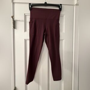 Athleta Maroon Salutation Stash Pocket II 7/8 Tight, size small